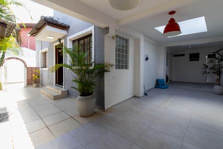Casa à venda com 400m², 3 quartos e 3 vagas Casa à venda com 400m², 3 quartos e 3 vagasGaragem