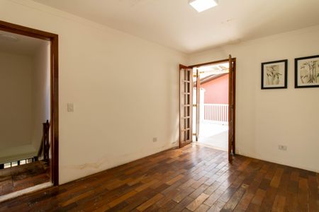 Casa à venda com 400m², 3 quartos e 3 vagas Casa à venda com 400m², 3 quartos e 3 vagasQuarto 2