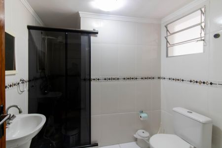 Casa à venda com 400m², 3 quartos e 3 vagas Casa à venda com 400m², 3 quartos e 3 vagasBanheiro 2