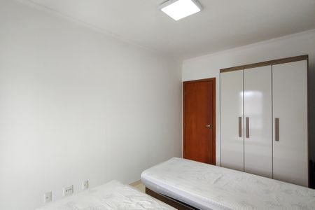 Apartamento para alugar com 116m², 3 quartos e 2 vagas Apartamento para alugar com 116m², 3 quartos e 2 vagasQuarto
