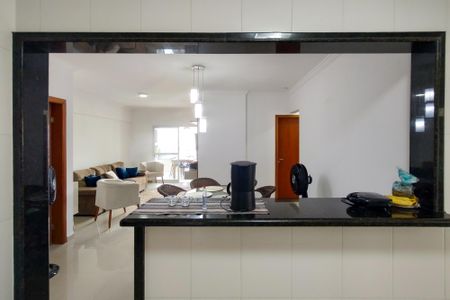 Apartamento para alugar com 116m², 3 quartos e 2 vagas Apartamento para alugar com 116m², 3 quartos e 2 vagasCozinha