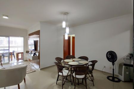 Sala de apartamento para alugar com 3 quartos, 116m² em Guilhermina, Praia Grande