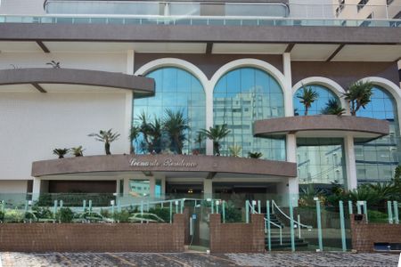 Apartamento para alugar com 116m², 3 quartos e 2 vagas Apartamento para alugar com 116m², 3 quartos e 2 vagasFachada