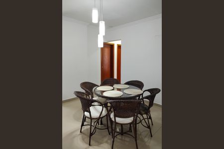 Sala de apartamento para alugar com 3 quartos, 116m² em Guilhermina, Praia Grande