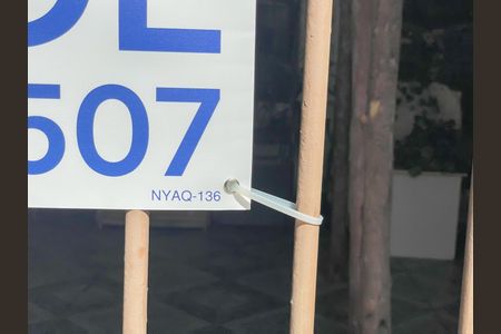 Casa à venda com 150m², 4 quartos e 2 vagasNYAQ-136