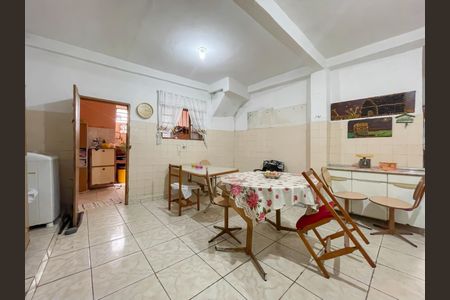 Casa à venda com 150m², 4 quartos e 2 vagasÁrea de Serviço