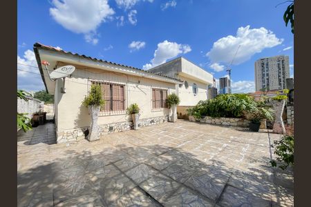 Casa à venda com 150m², 4 quartos e 2 vagasTerraço