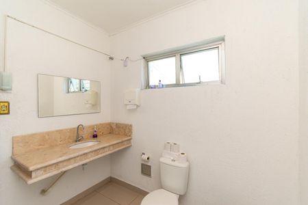 Casa para alugar com 270m², 3 quartos e 2 vagasBanheiro da Suíte 2