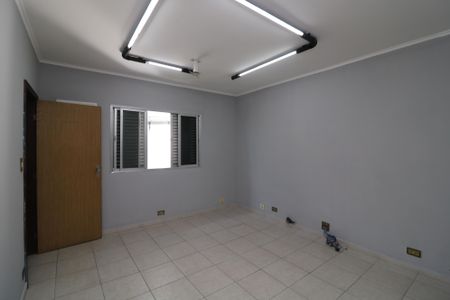 Casa para alugar com 300m², 3 quartos e 2 vagasSuíte 2