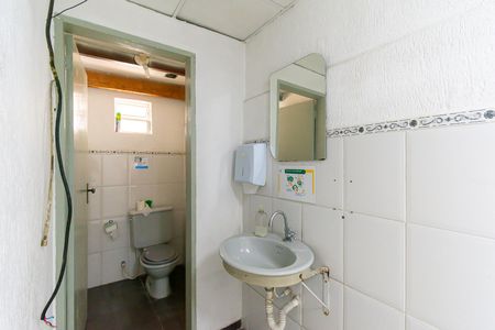 Casa para alugar com 270m², 3 quartos e 2 vagasSalão - Banheiro piso superior