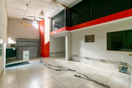 Casa para alugar com 270m², 3 quartos e 2 vagasSalão 