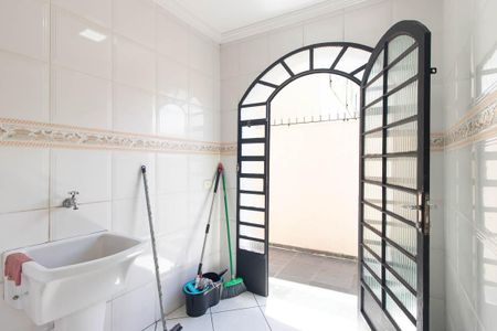 Casa para alugar com 300m², 4 quartos e 4 vagasÁrea de Serviço 1