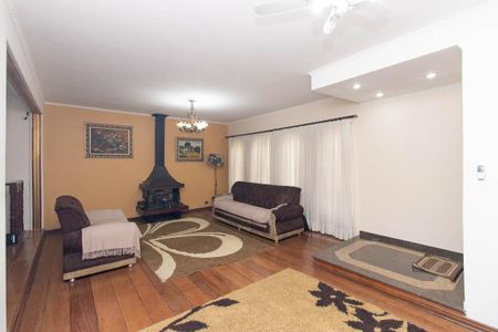 Casa para alugar com 300m², 4 quartos e 4 vagasSala