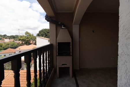 Casa para alugar com 300m², 4 quartos e 4 vagasVaranda