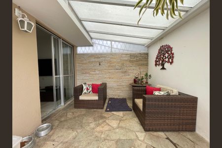 Casa de condomínio à venda com 80m², 2 quartos e 2 vagasGarden