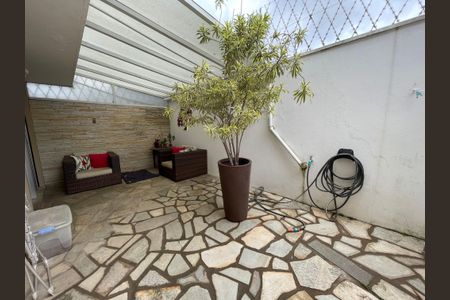 Casa de condomínio à venda com 80m², 2 quartos e 2 vagasGarden