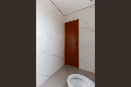 Casa à venda com 140m², 4 quartos e 2 vagasBanheiro da suíte 1