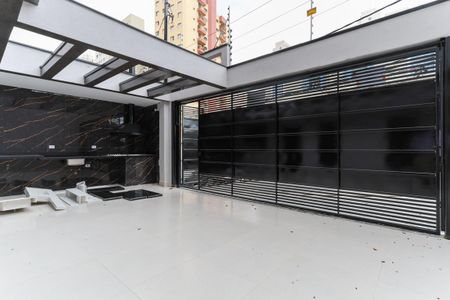 Casa à venda com 140m², 4 quartos e 2 vagasGaragem