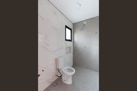 Casa à venda com 140m², 4 quartos e 2 vagasBanheiro da suíte 1