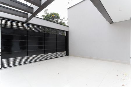 Casa à venda com 140m², 4 quartos e 2 vagasGaragem
