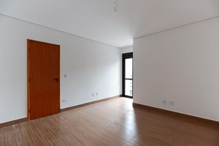 Casa à venda com 140m², 4 quartos e 2 vagasSuíte 2
