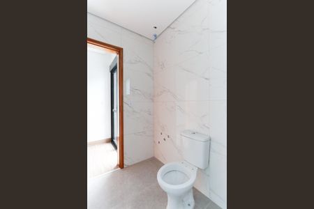 Casa à venda com 140m², 4 quartos e 2 vagasBanheiro da suíte 2