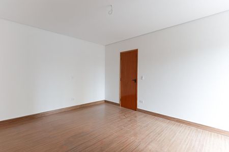 Casa à venda com 140m², 4 quartos e 2 vagasSuíte 1