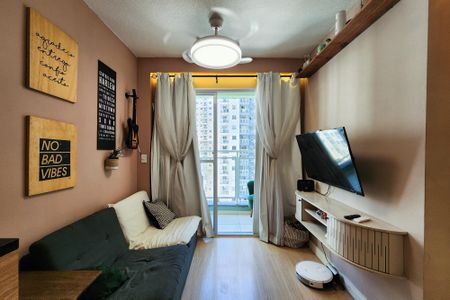Sala  de apartamento à venda com 2 quartos, 45m² em Santo Cristo, Rio de Janeiro
