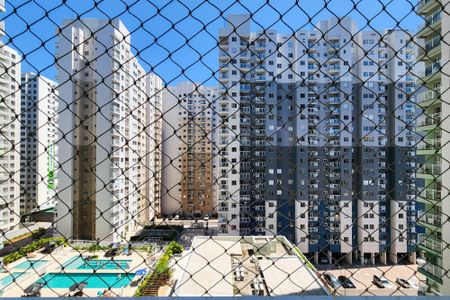 Vista de apartamento à venda com 2 quartos, 45m² em Santo Cristo, Rio de Janeiro