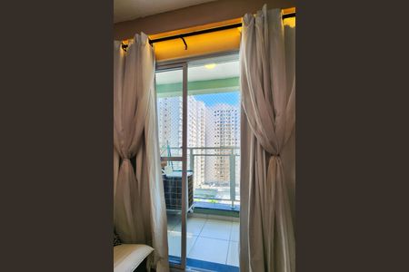 Varanda  de apartamento à venda com 2 quartos, 45m² em Santo Cristo, Rio de Janeiro