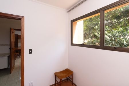 Apartamento à venda com 150m², 4 quartos e 2 vagas Apartamento à venda com 150m², 4 quartos e 2 vagasSuíte 2