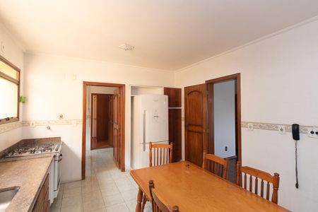 Apartamento à venda com 150m², 4 quartos e 2 vagas Apartamento à venda com 150m², 4 quartos e 2 vagasCozinha - Armários