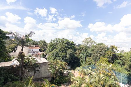 Apartamento à venda com 150m², 4 quartos e 2 vagas Apartamento à venda com 150m², 4 quartos e 2 vagasVista