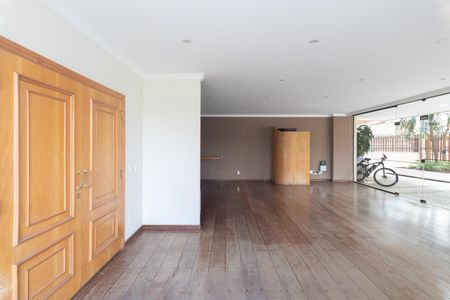 Apartamento à venda com 150m², 4 quartos e 2 vagas Apartamento à venda com 150m², 4 quartos e 2 vagasHall