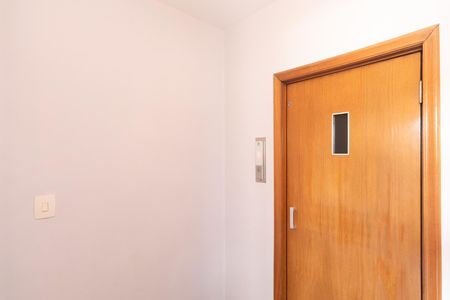 Apartamento à venda com 150m², 4 quartos e 2 vagas Apartamento à venda com 150m², 4 quartos e 2 vagasHall Elevador