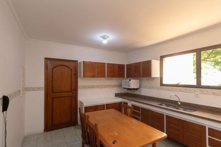 Apartamento à venda com 150m², 4 quartos e 2 vagas Apartamento à venda com 150m², 4 quartos e 2 vagasCozinha - Armários