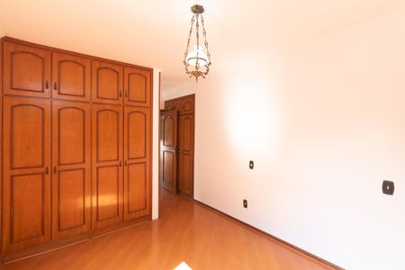 Apartamento à venda com 150m², 4 quartos e 2 vagas Apartamento à venda com 150m², 4 quartos e 2 vagasSuíte