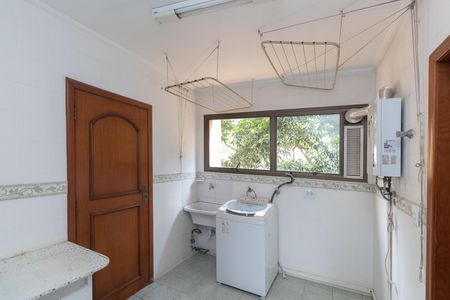 Apartamento à venda com 150m², 4 quartos e 2 vagas Apartamento à venda com 150m², 4 quartos e 2 vagasÁrea de Serviço