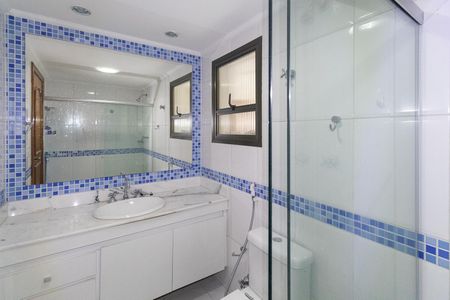 Apartamento à venda com 150m², 4 quartos e 2 vagas Apartamento à venda com 150m², 4 quartos e 2 vagasBanheiro 2