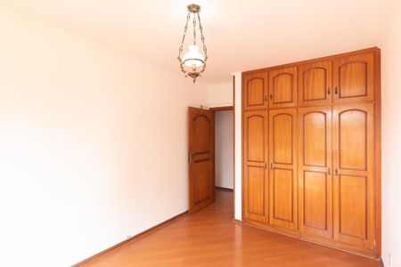 Apartamento à venda com 150m², 4 quartos e 2 vagas Apartamento à venda com 150m², 4 quartos e 2 vagasQuarto 3