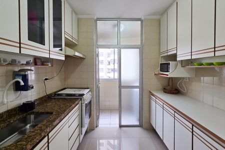Apartamento à venda com 61m², 2 quartos e 1 vaga Apartamento à venda com 61m², 2 quartos e 1 vagaCozinha