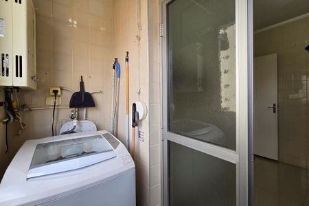 Apartamento à venda com 61m², 2 quartos e 1 vaga Apartamento à venda com 61m², 2 quartos e 1 vagaÁrea de Serviço