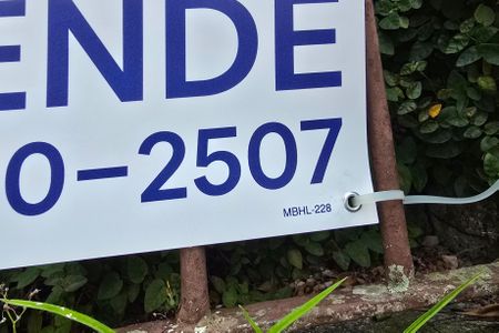 Apartamento à venda com 61m², 2 quartos e 1 vaga Apartamento à venda com 61m², 2 quartos e 1 vagaMBHL-228