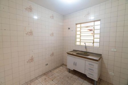 Casa à venda com 120m², 3 quartos e 4 vagasEdícula - Cozinha
