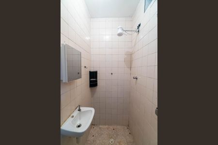 Casa à venda com 120m², 3 quartos e 4 vagasEdícula - Banheiro