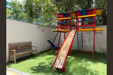 Apartamento para alugar com 70m², 2 quartos e 1 vagaÁrea comum - Playground