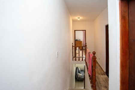 Casa para alugar com 76m², 4 quartos e 1 vagaCorredor