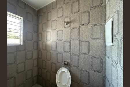 Casa para alugar com 70m², 2 quartos e sem vagaBanheiro