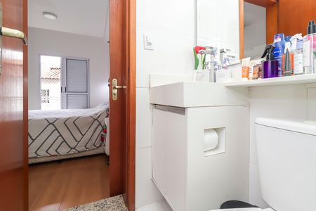 Casa de condomínio à venda com 70m², 2 quartos e 1 vagaBanheiro da Suíte 1