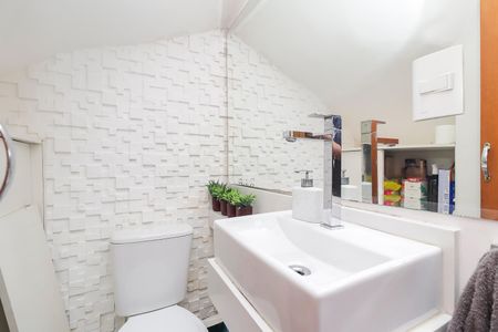 Casa de condomínio à venda com 70m², 2 quartos e 1 vagaLavabo